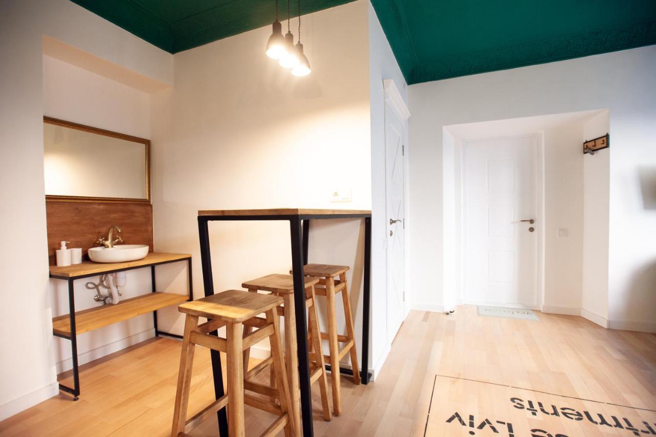 Neue Gasse Lviv Apartments Ngoại thất bức ảnh