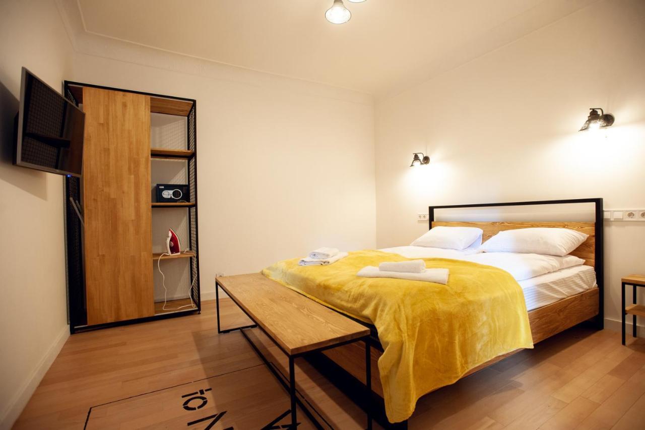 Neue Gasse Lviv Apartments Ngoại thất bức ảnh