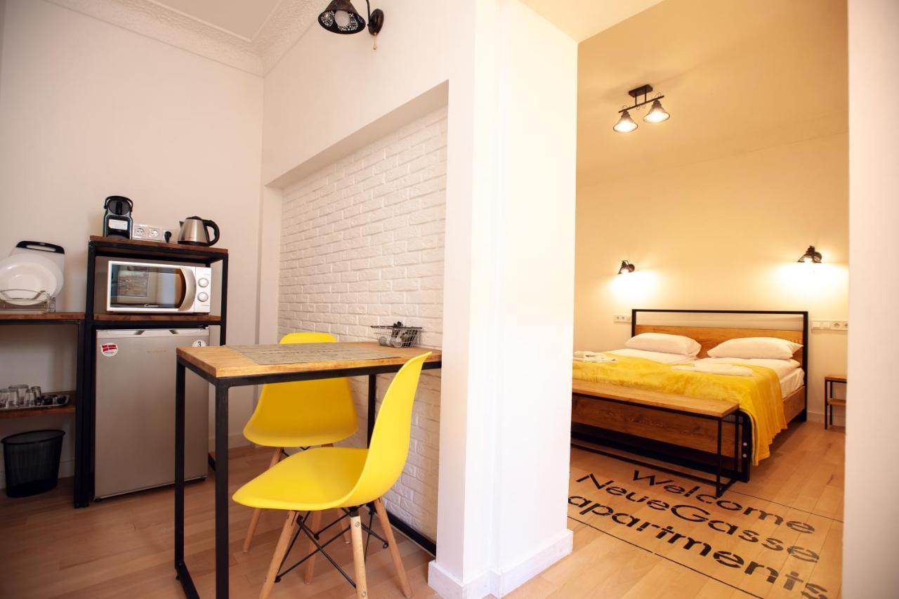 Neue Gasse Lviv Apartments Ngoại thất bức ảnh