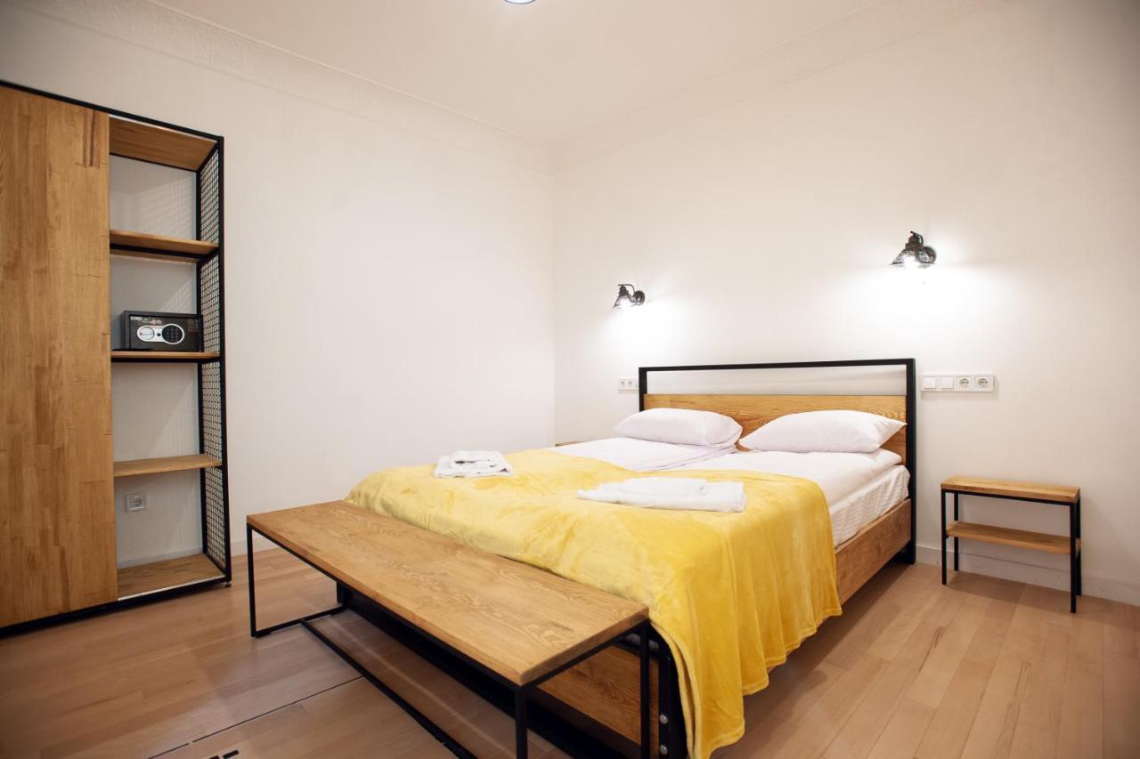 Neue Gasse Lviv Apartments Ngoại thất bức ảnh